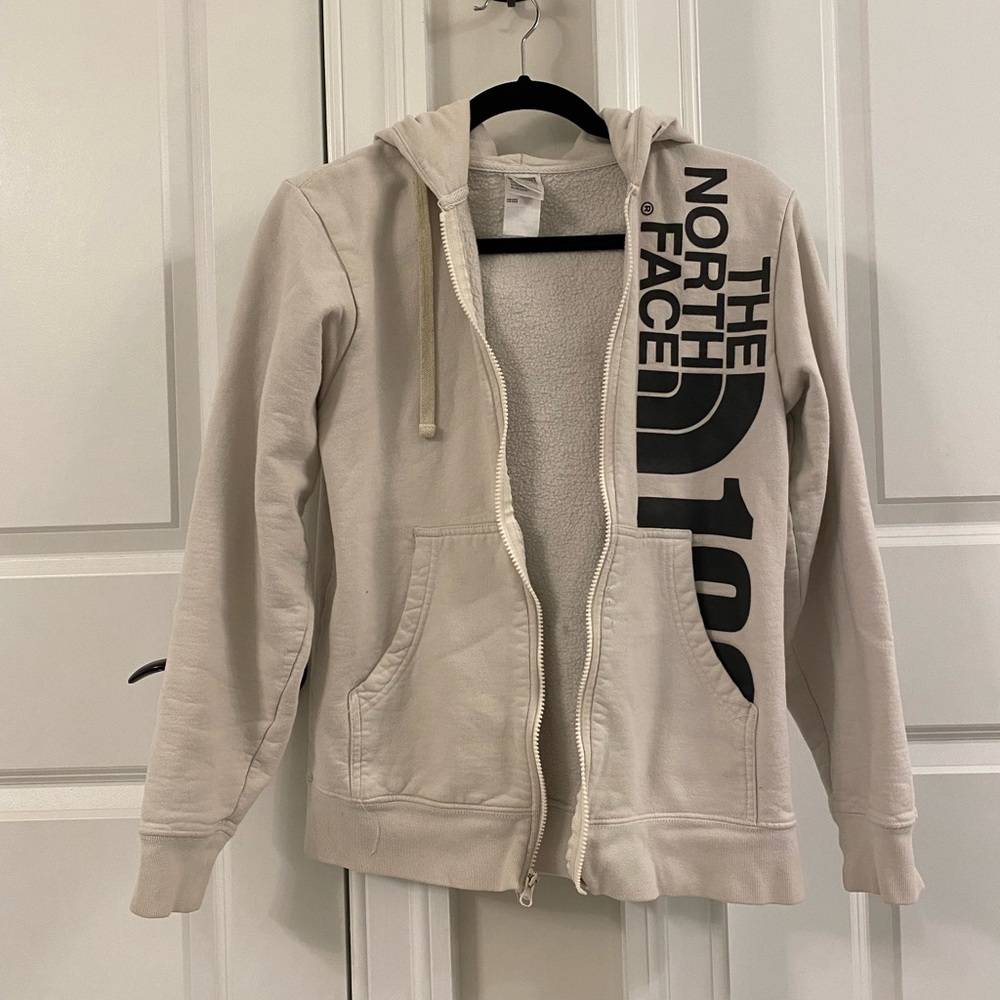 ✨SOLD✨ vintage north face jacket
